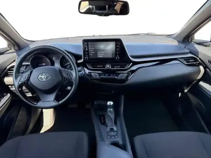 Photo 9 Toyota C-HR  1.8 Hybride 122ch Dynamic Ultimate E-CVT