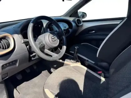 Photo 8 Toyota Aygo X  1.0 VVT-i 72ch Design MY23