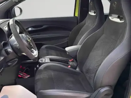 Photo 10 Abarth 500  e 155ch Scorpionissima