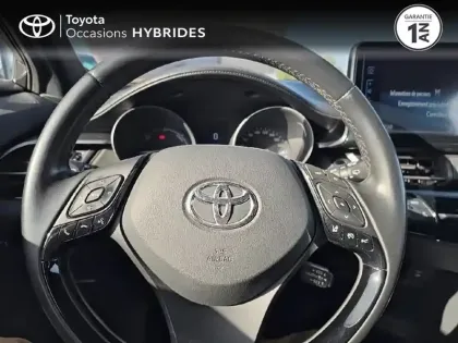 Photo 8 Toyota C-HR  122h Dynamic 2WD E-CVT