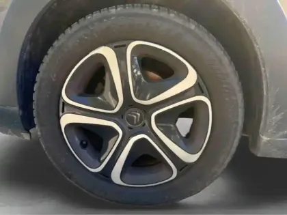 Photo 9 Citroën C3  1.5 BlueHDi 100ch S&S Feel Pack E6.d