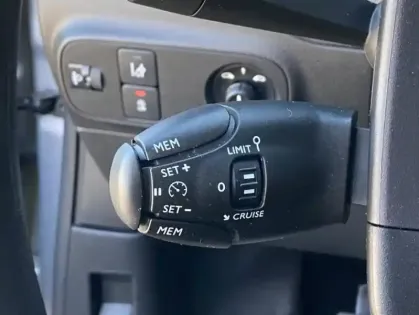 Photo 7 Citroën C3 II BlueHDi 75 BVM Feel Edition