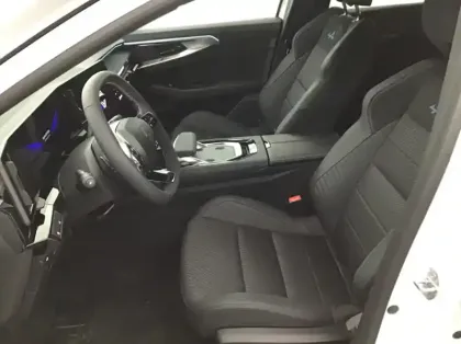 Photo 10 Renault Austral Nouveau full hybrid E-Tech 200 ch Esprit Alpine