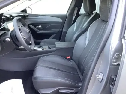 Photo 10 Peugeot 408 Hybrid 136 e-DCS6 Allure