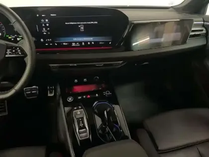 Photo 9 Audi A5 Avant e-hybrid 367 ch S tronic 7 Quattro S line