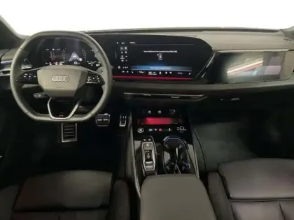 Photo 7 Audi A5 Avant e-hybrid 367 ch S tronic 7 Quattro S line