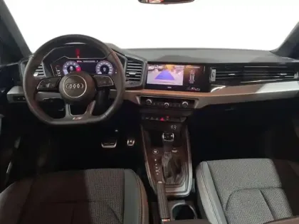 Photo 17 Audi A1 35 TFSI 150 ch S tronic 7 S line