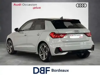 Photo 12 Audi A1 35 TFSI 150 ch S tronic 7 S line