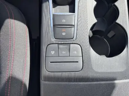 Photo 17 Ford Kuga 2.5 Duratec 225ch PHEV ST-Line BVA