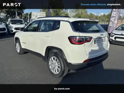 Photo 12 Jeep Compass 1.3 GSE T4 150ch Limited 4x2 BVR6