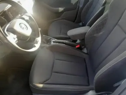 Photo 9 Skoda Kamiq  1.0 TSI Evo 110ch Young Edition DSG7
