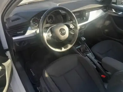 Photo 8 Skoda Kamiq  1.0 TSI Evo 110ch Young Edition DSG7
