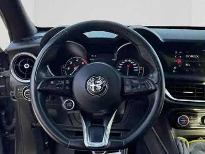 Photo 11 Alfa Romeo Stelvio  2.2 Diesel 160ch Super AT8 MY22