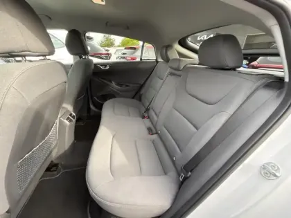 Photo 10 Hyundai Ioniq  Hybrid 141ch Creative