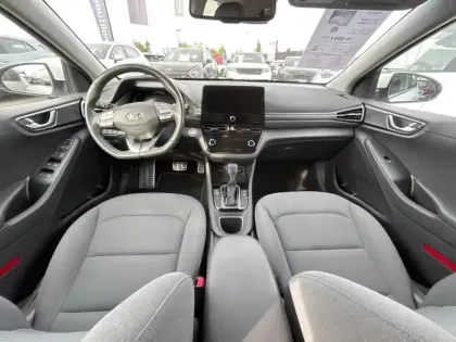 Photo 12 Hyundai Ioniq  Hybrid 141ch Creative