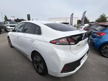 Photo 6 Hyundai Ioniq  Hybrid 141ch Creative
