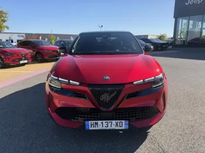 Photo 10 Alfa Romeo Junior  1.2 Ibrida 145ch Premium e-DCT6 Q4