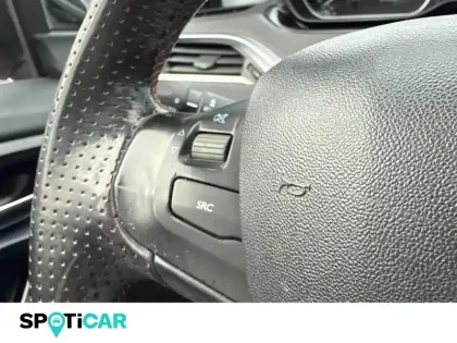 Photo 14 Peugeot 208  1.2 PureTech 110ch GT Line S&S 5p