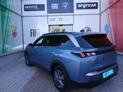 Photo 5 Peugeot 5008  Hybrid 145ch Allure e-DCS6