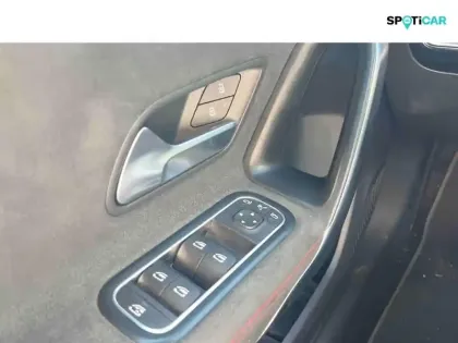 Photo 13 Mercedes Classe A  200 d 150ch AMG Line 8G-DCT