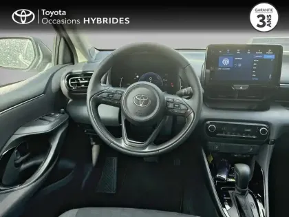Photo 8 Toyota Yaris  116h Design 5p