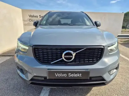 Photo 8 Volvo XC40  T3 163ch R-Design Geartronic 8