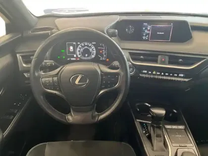 Photo 10 Lexus UX  250h 2WD Pack