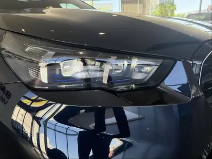 Photo 9 BMW Serie 5 M5 Touring 4.4 V8 PHEV 727ch (585+197)