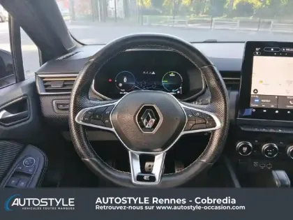 Photo 14 Renault Clio  1.6 E-Tech hybride 145ch Engineered