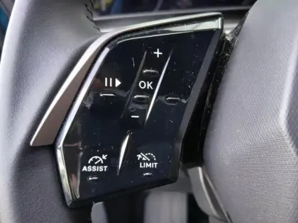 Photo 10 Peugeot 3008  1.2 Hybrid 145ch Allure e-DCS6