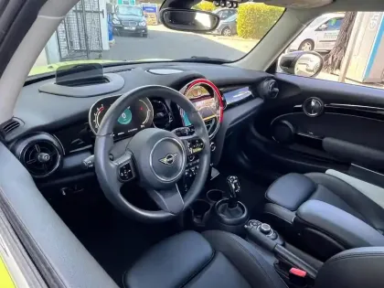 Photo 7 Mini Mini  Cooper 136ch Edition Premium Plus BVA7