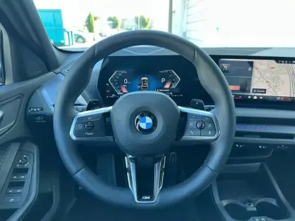 Photo 6 BMW Serie 1 Série 1 120A 170ch M Sport DKG7