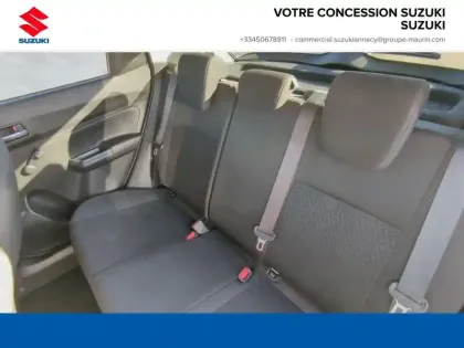 Photo 14 Suzuki Swift  1.2 Dualjet Hybrid 83ch Privilège AllGrip