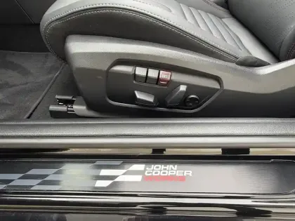 Photo 14 Mini Cooper  Cabrio S 204ch JCW DKG7