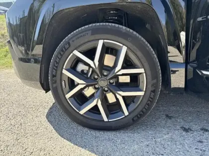 Photo 10 Jeep Compass  1.6 Turbo T4 225ch e-Hybrid Plug-in First Edition BVR7