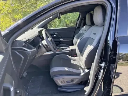 Photo 8 Jeep Compass  1.6 Turbo T4 225ch e-Hybrid Plug-in First Edition BVR7