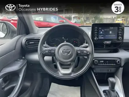 Photo 10 Toyota Yaris  116h Dynamic 5p MY22