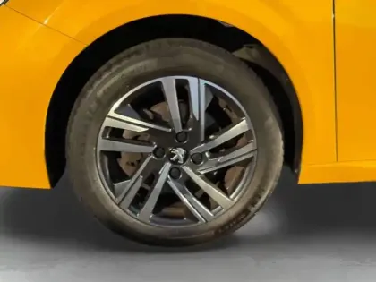 Photo 9 Peugeot 208  1.2 PureTech 100ch S&S Allure