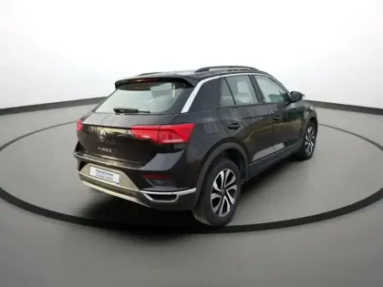 Photo 5 Volkswagen T-roc  1.0 TSI 110ch Active