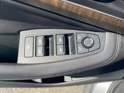 Photo 8 BMW Serie 2 Série 2 ActiveTourer 218i 136ch Business Design DKG7