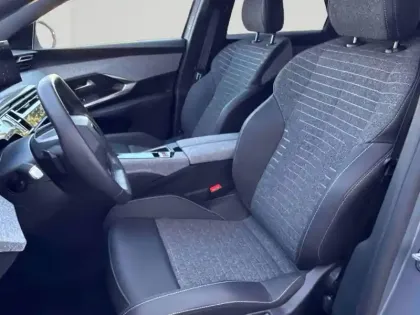 Photo 11 Peugeot 3008  Electrique 210ch Batterie 73 kWh Allure
