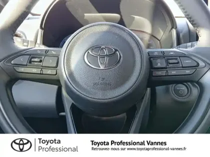 Photo 8 Toyota Yaris  130h Collection 5p MY26