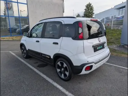 Photo 21 Fiat Panda  Pandina 1.0 65ch BSG S&S Hybrid Cross (Step1)