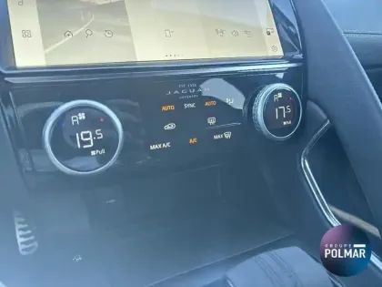 Photo 14 Jaguar E-Pace  P200 FlexFuel MHEV 200ch R-Dynamic S