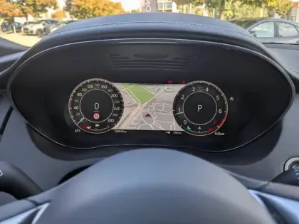 Photo 12 Jaguar E-Pace  P200 FlexFuel MHEV 200ch R-Dynamic SE