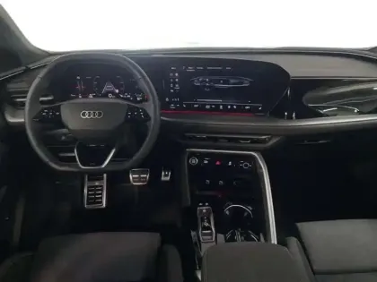 Photo 7 Audi Q5 TDI 204 ch Hybride Quattro S tronic 7 S line