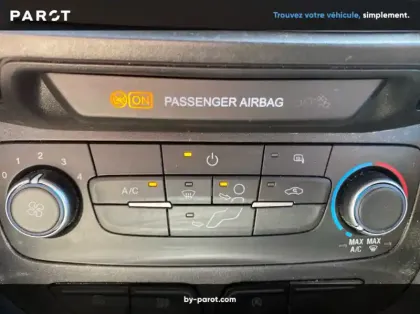 Photo 45 Ford Transit Connect Fourgon FGN L2 1.0E100 E85 S&S TREND BUSINESS