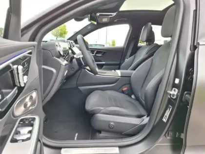 Photo 11 Mercedes GLC 300 d e Hybrid EQ 4MATIC AMG L