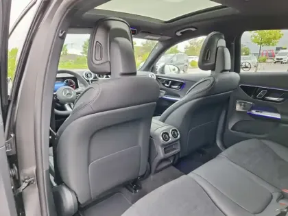 Photo 10 Mercedes GLC 300 d e Hybrid EQ 4MATIC AMG L