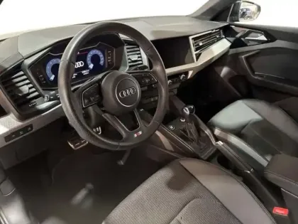 Photo 8 Audi A1 30 TFSI 116 ch S tronic 7 S line